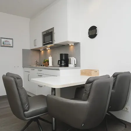 Haus Hansa 4 *